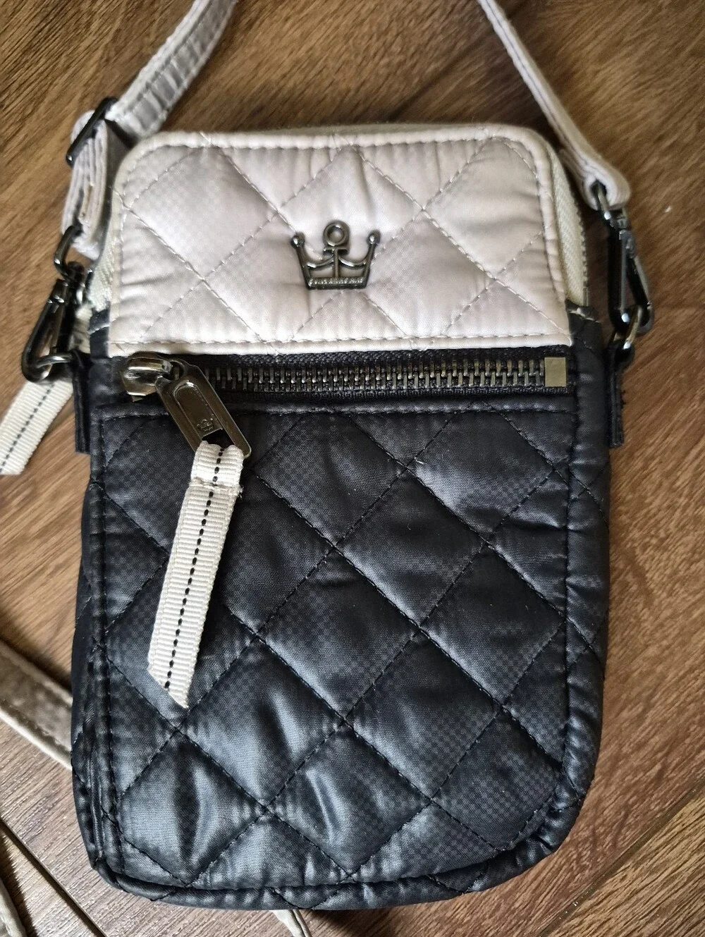 Oliver Thomas Cellphone Crossbody Bag Nylon Quilted Black & Tan